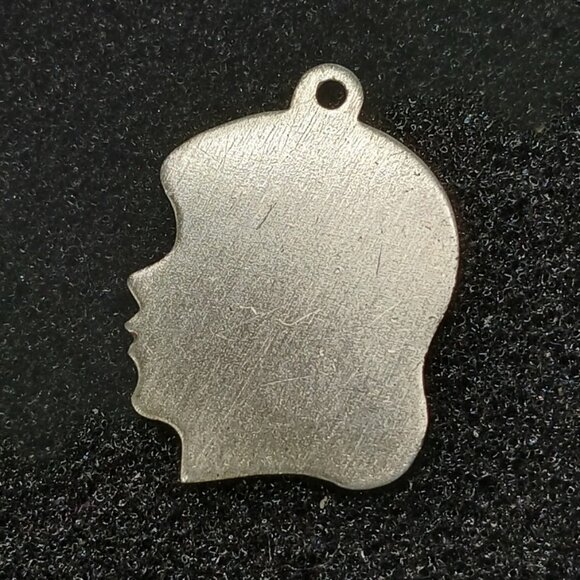 Vintage Sterling Silver Girl Silhouette Pendant Charm ¾" 1.7g .925 - Picture 1 of 9